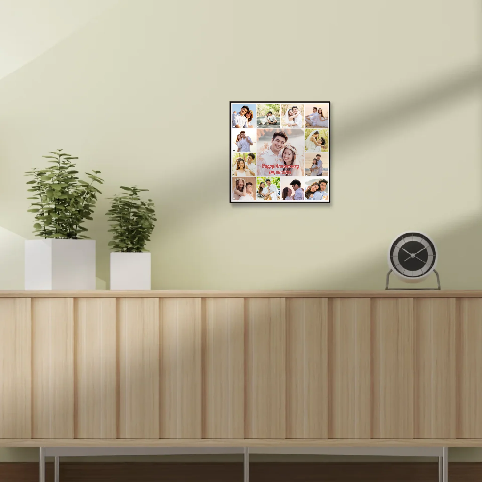 กรอยลอยแขวนบนผนังในบ้าน