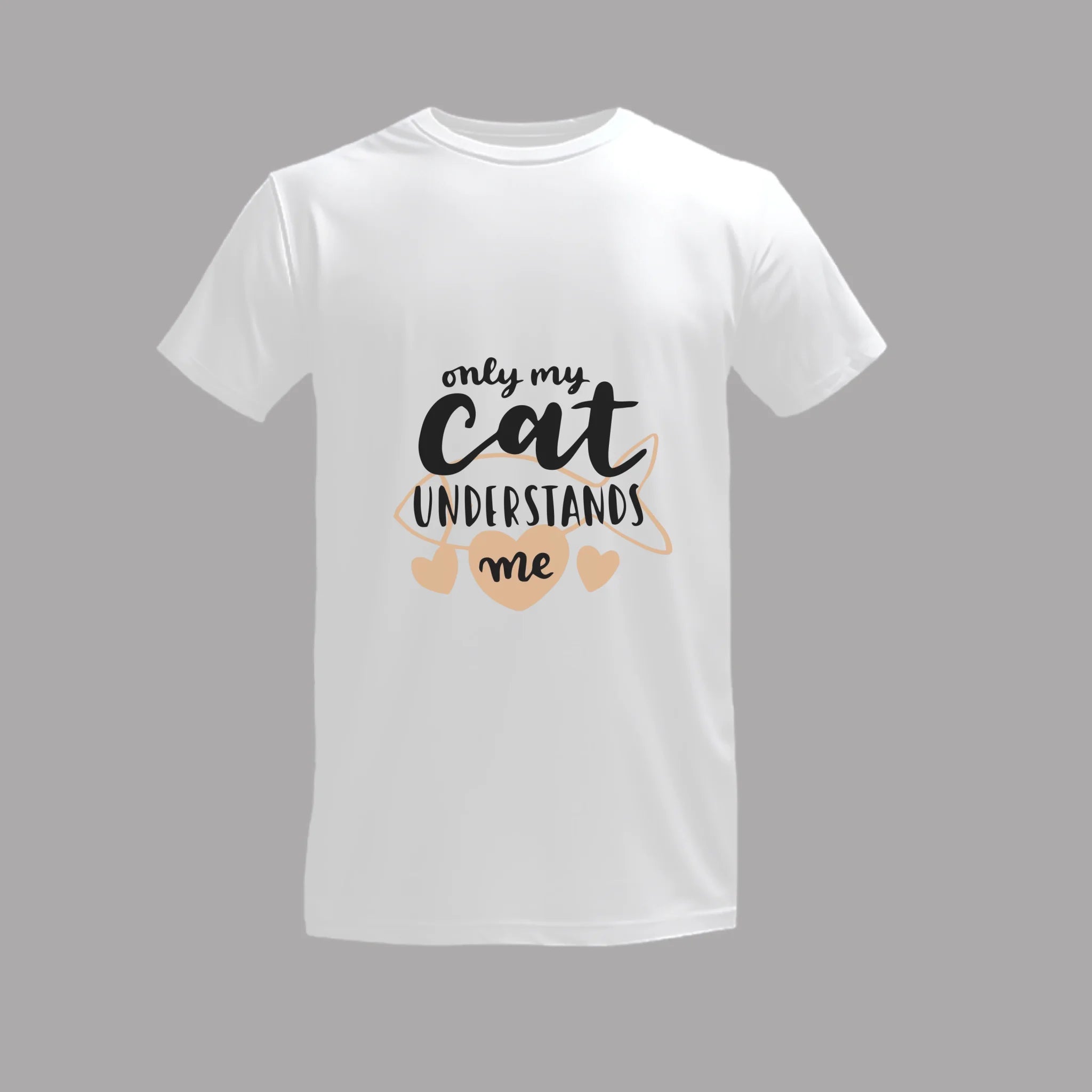 เสื้อยืดพิมพ์ลาย บนพื้นสีขาว