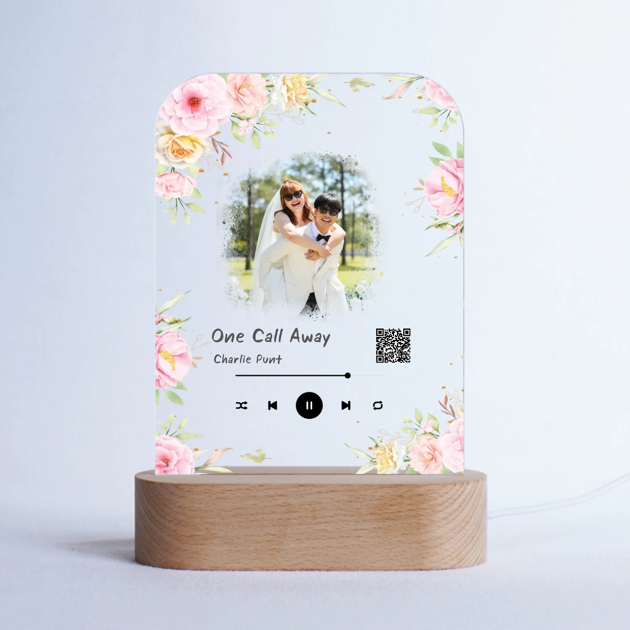 โคมไฟอะคริลิก พิมพ์ UV คุณภาพสูง พร้อมฐานตั้งและไฟ LED