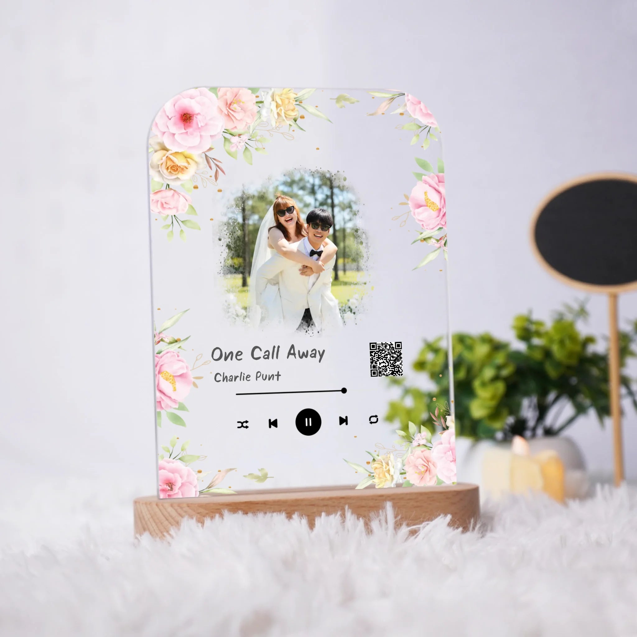 โคมไฟอะคริลิก พิมพ์ UV คุณภาพสูง พร้อมฐานตั้งและไฟ LED