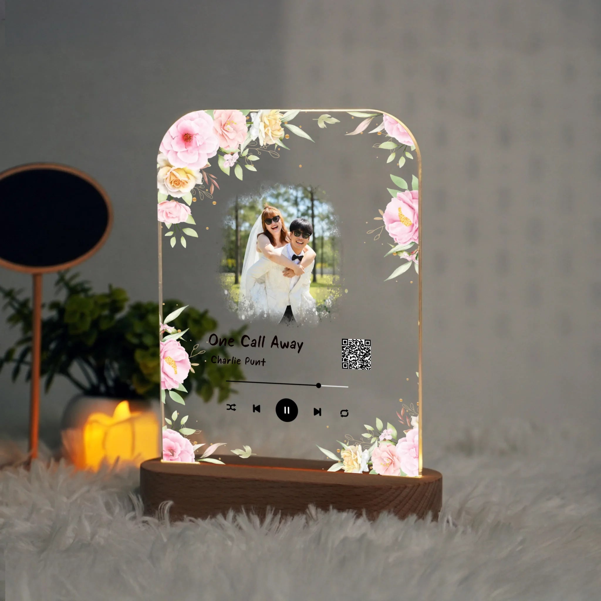 โคมไฟอะคริลิก พิมพ์ UV คุณภาพสูง พร้อมฐานตั้งและไฟ LED