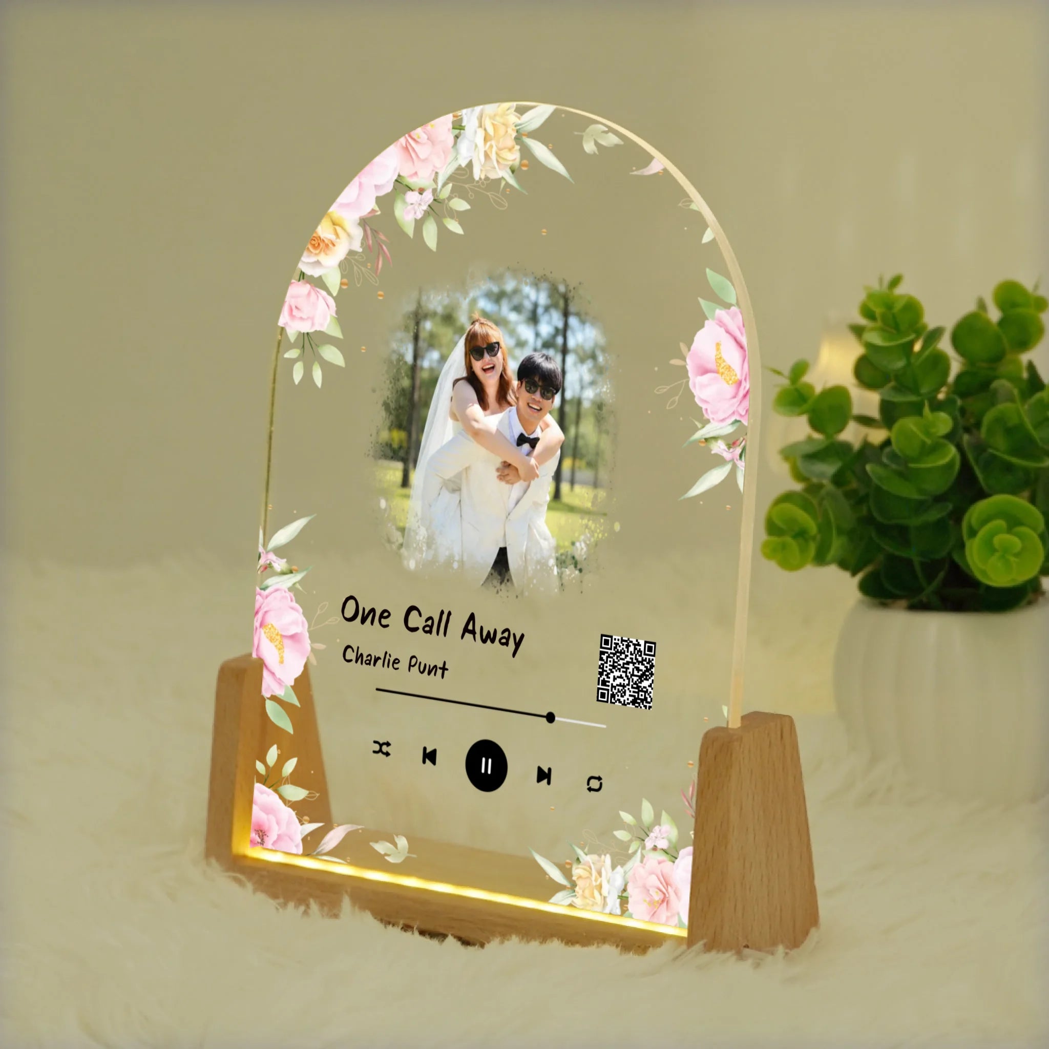 โคมไฟอะคริลิก พิมพ์ UV คุณภาพสูง พร้อมฐานตั้งและไฟ LED