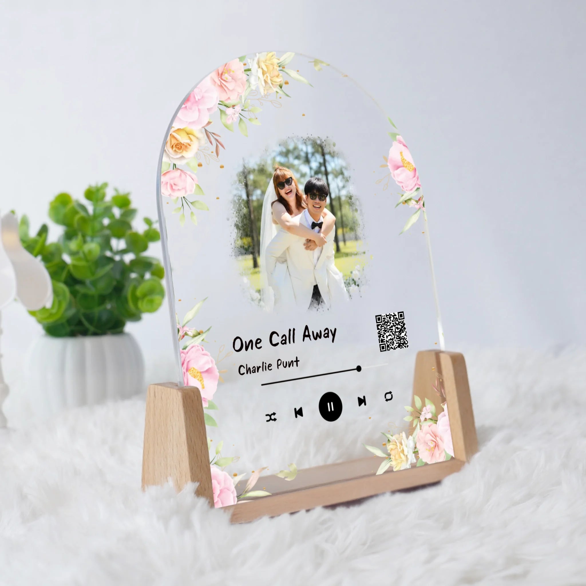 โคมไฟอะคริลิก พิมพ์ UV คุณภาพสูง พร้อมฐานตั้งและไฟ LED