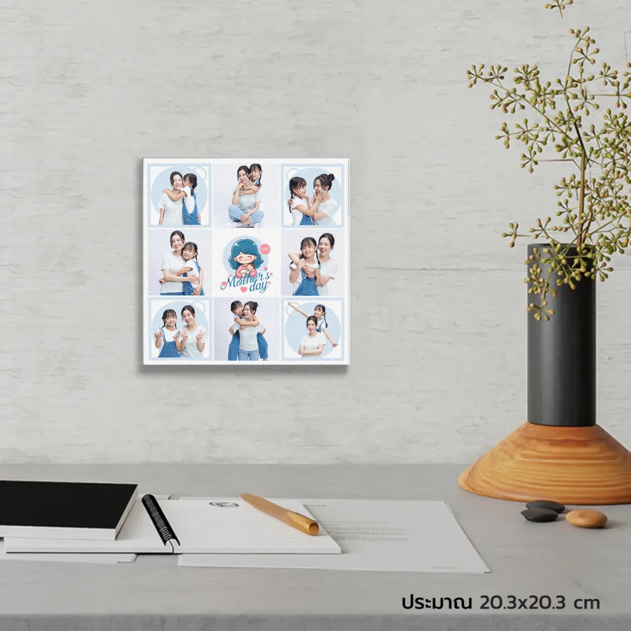 ภาพพิมพ์แคนวาส แขวนอยู่บนโต๊ะทำงาน