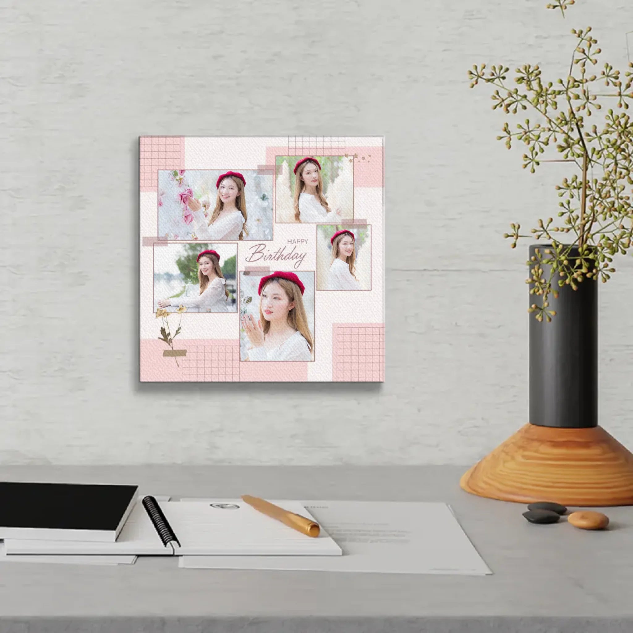 ภาพพิมพ์แคนวาส แขวนอยู่บนโต๊ะทำงาน