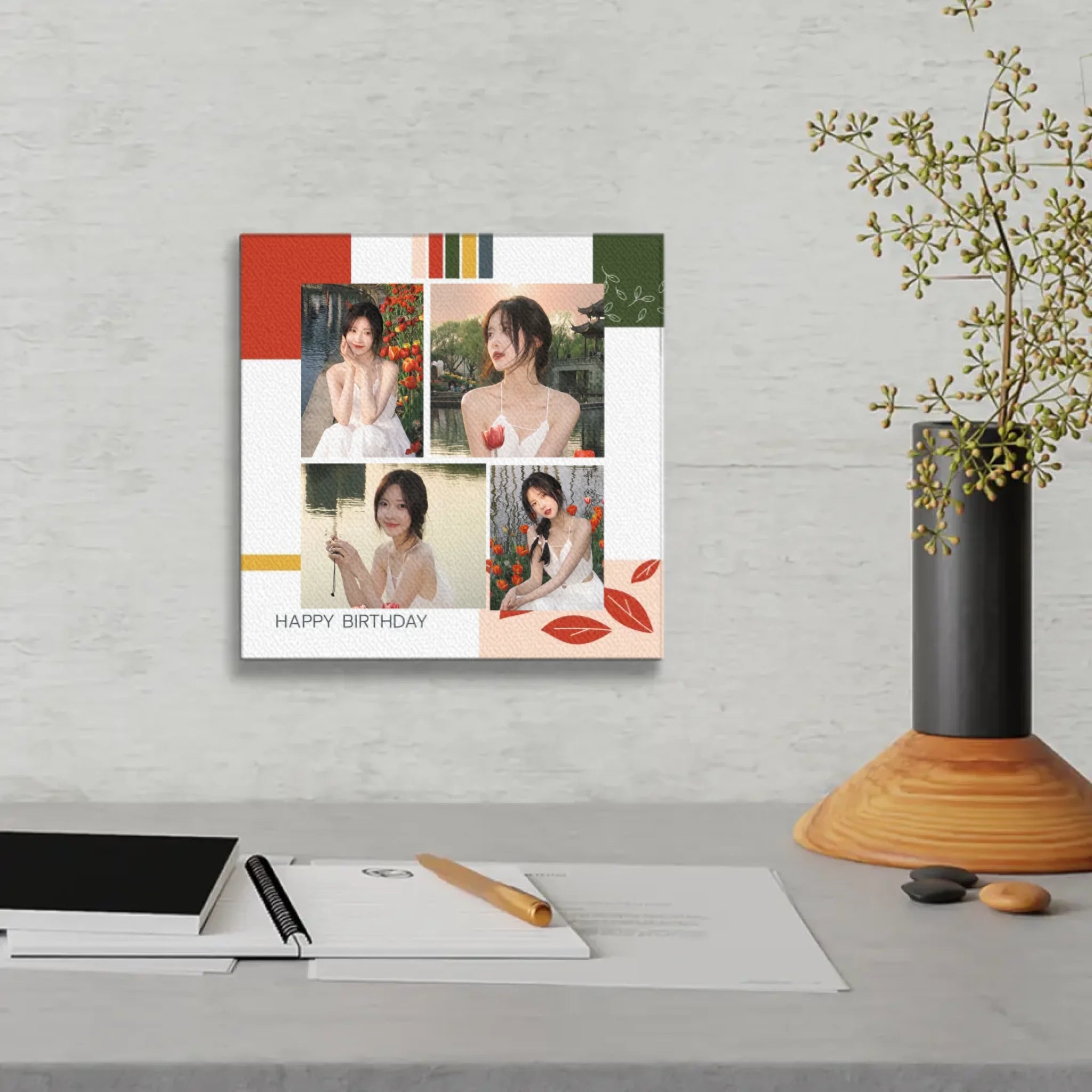 ภาพพิมพ์แคนวาส แขวนอยู่บนโต๊ะทำงาน