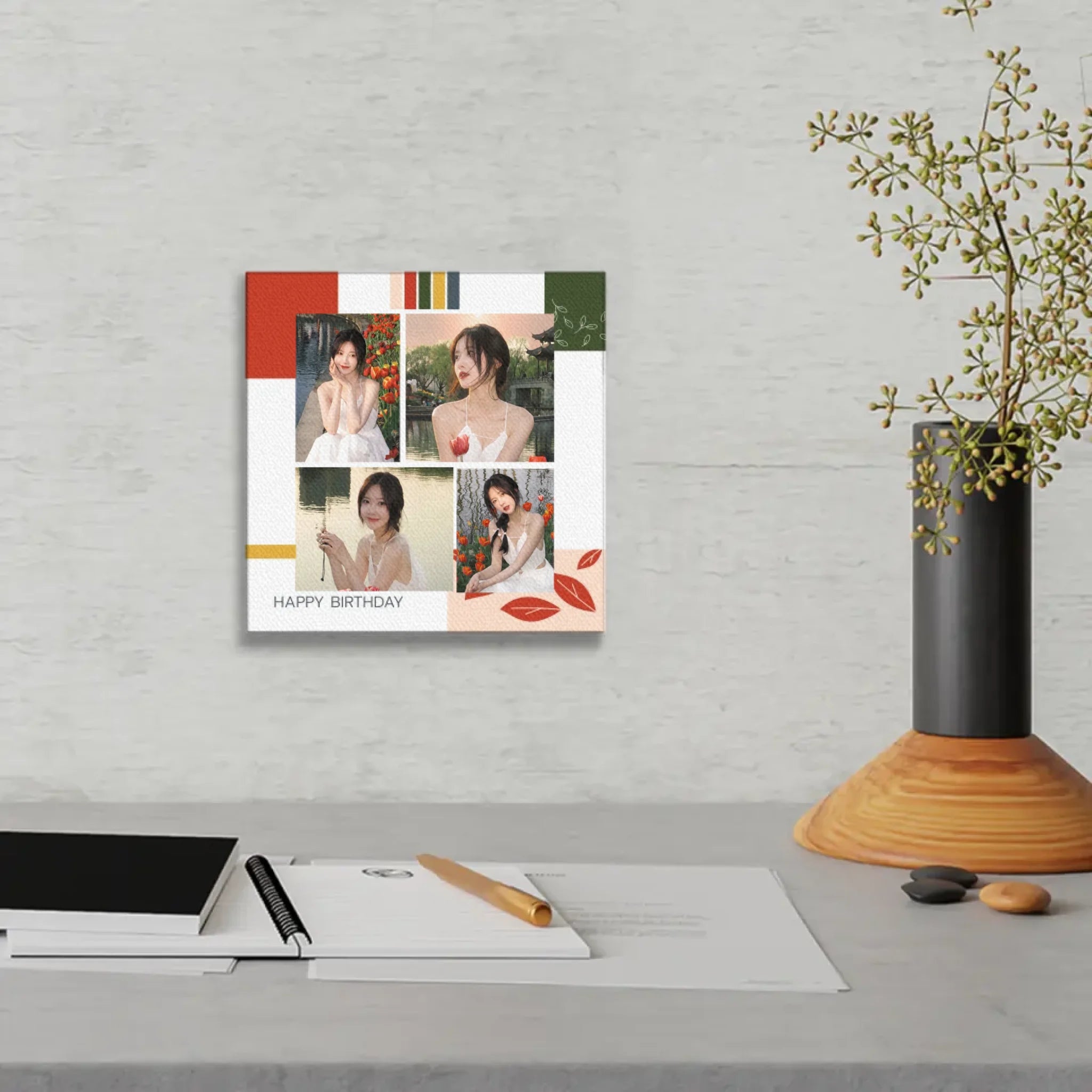 ภาพพิมพ์แคนวาส แขวนอยู่บนโต๊ะทำงาน