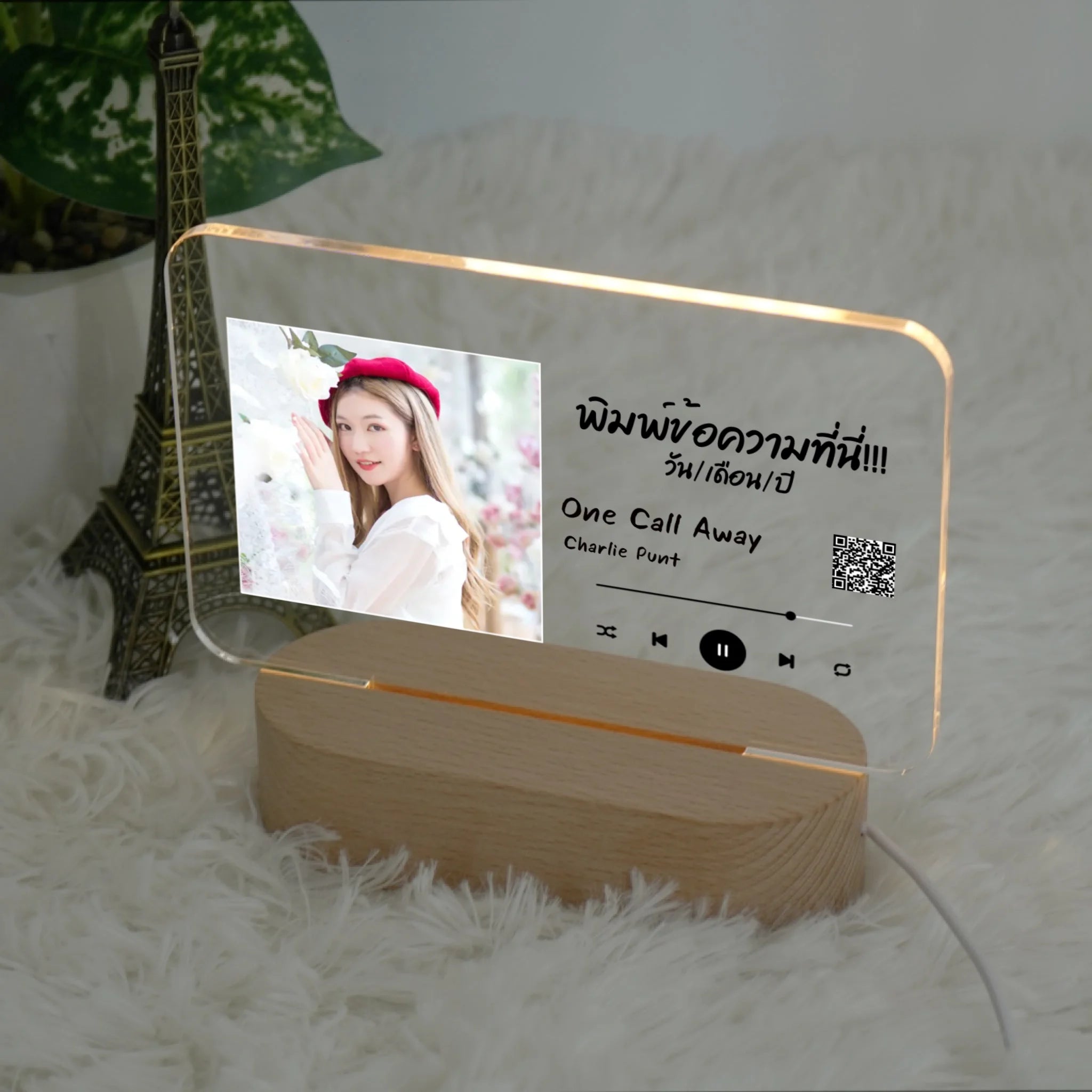 โคมไฟอะคริลิก พิมพ์ UV คุณภาพสูง พร้อมฐานตั้งและไฟ LED