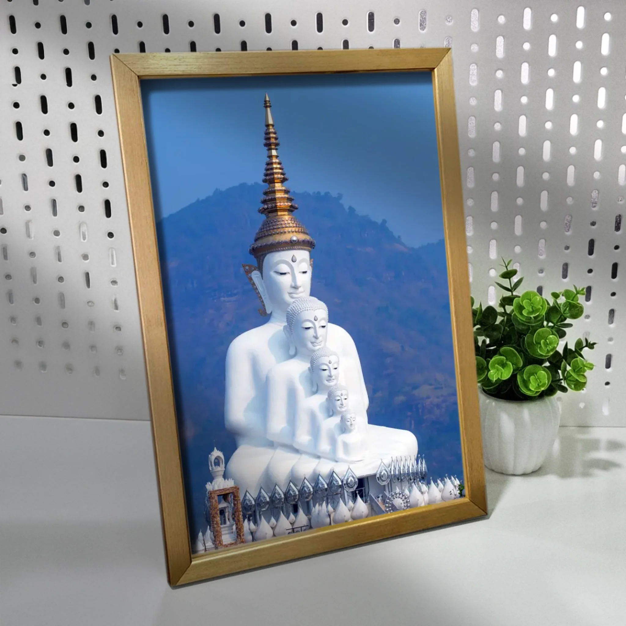 กรอบโมเดิร์น วัสดุทนทาน ดีไซน์มินิมอล เข้าได้กับทุกสไตล์การตกแต่งบ้าน